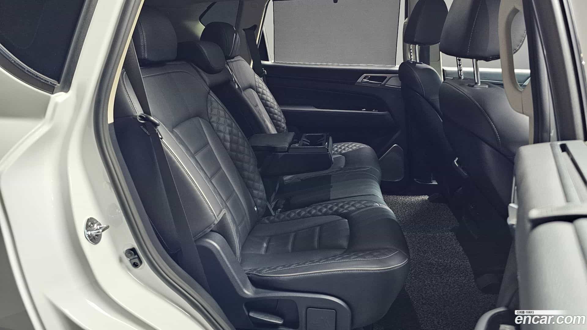 Rexton KG Mobility 2021.1-OPTION-016