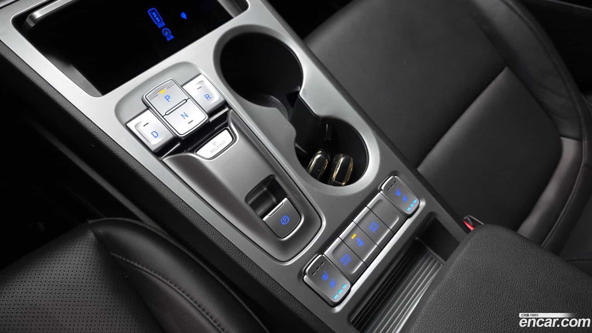 Kona Hyundai 2019.7-INNER-009