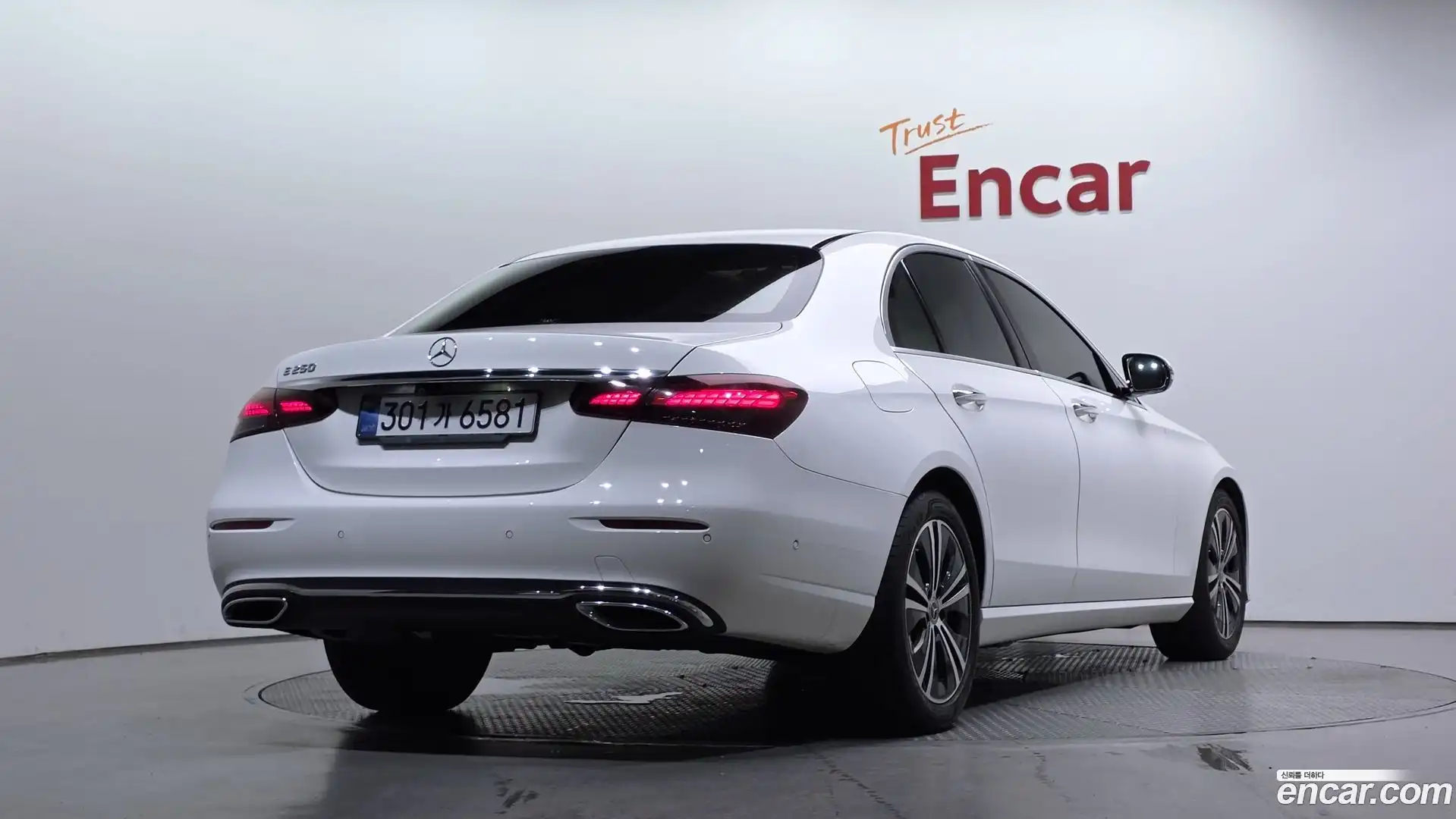 E-Class Mercedes-Benz 2020.11-OUTER-002