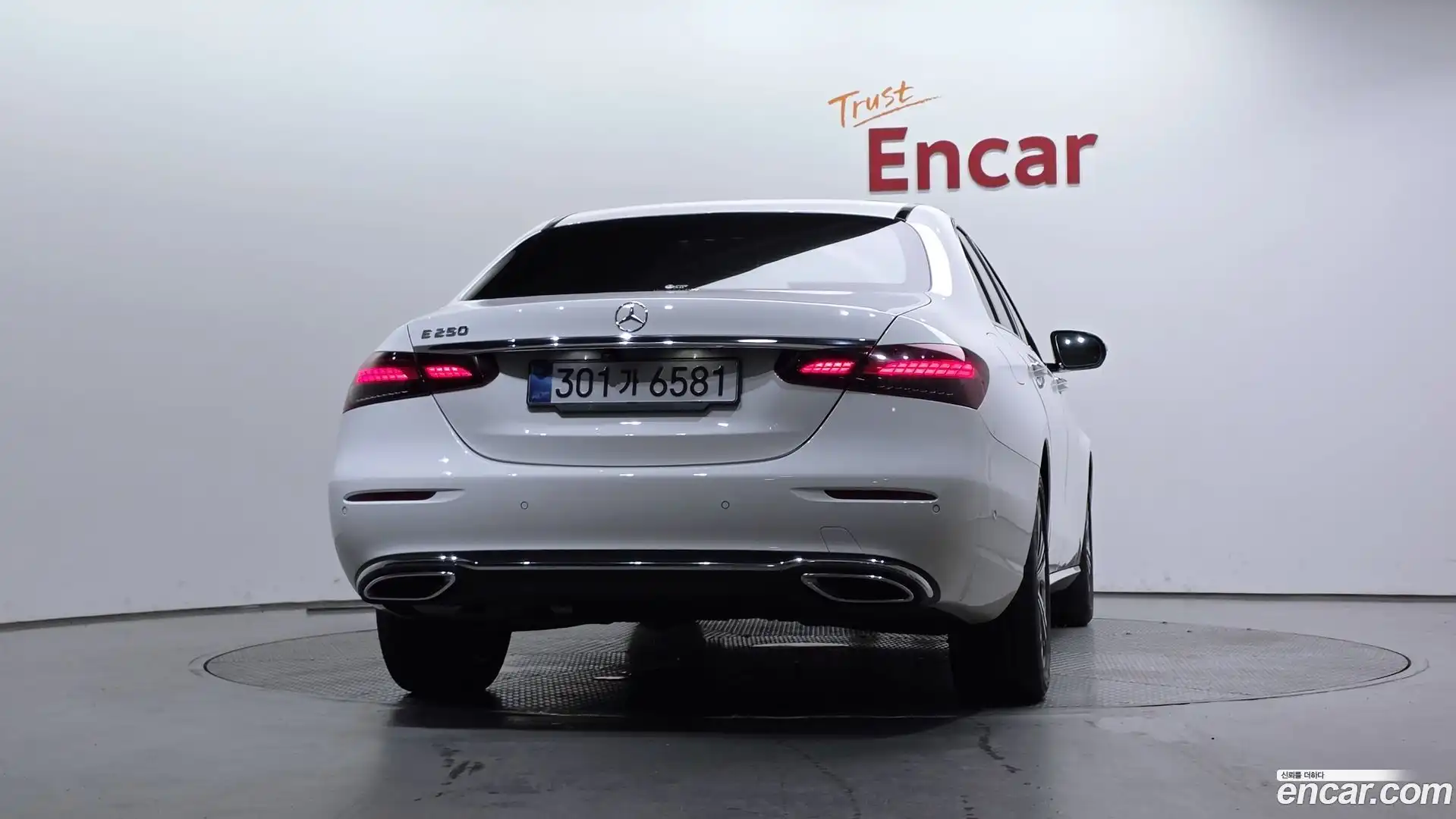 E-Class Mercedes-Benz 2020.11-OUTER-004