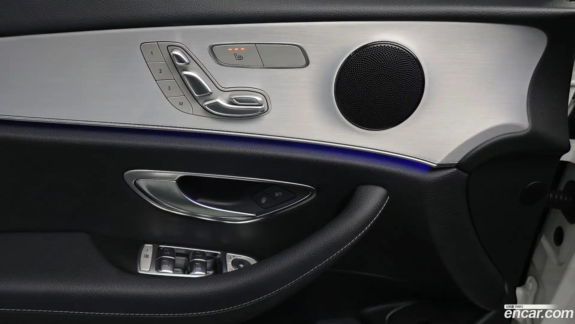 E-Class Mercedes-Benz 2020.11-OPTION-022
