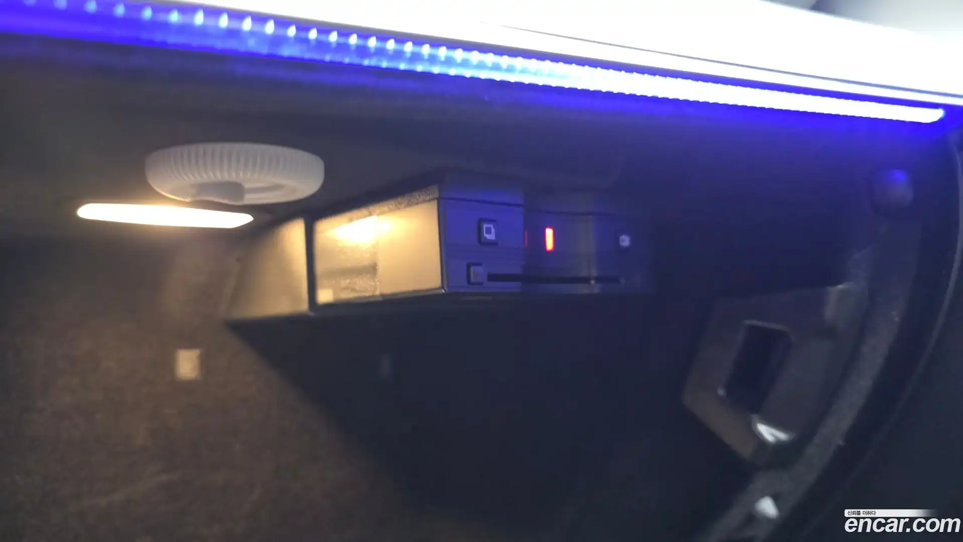 E-Class Mercedes-Benz 2020.11-OPTION-040