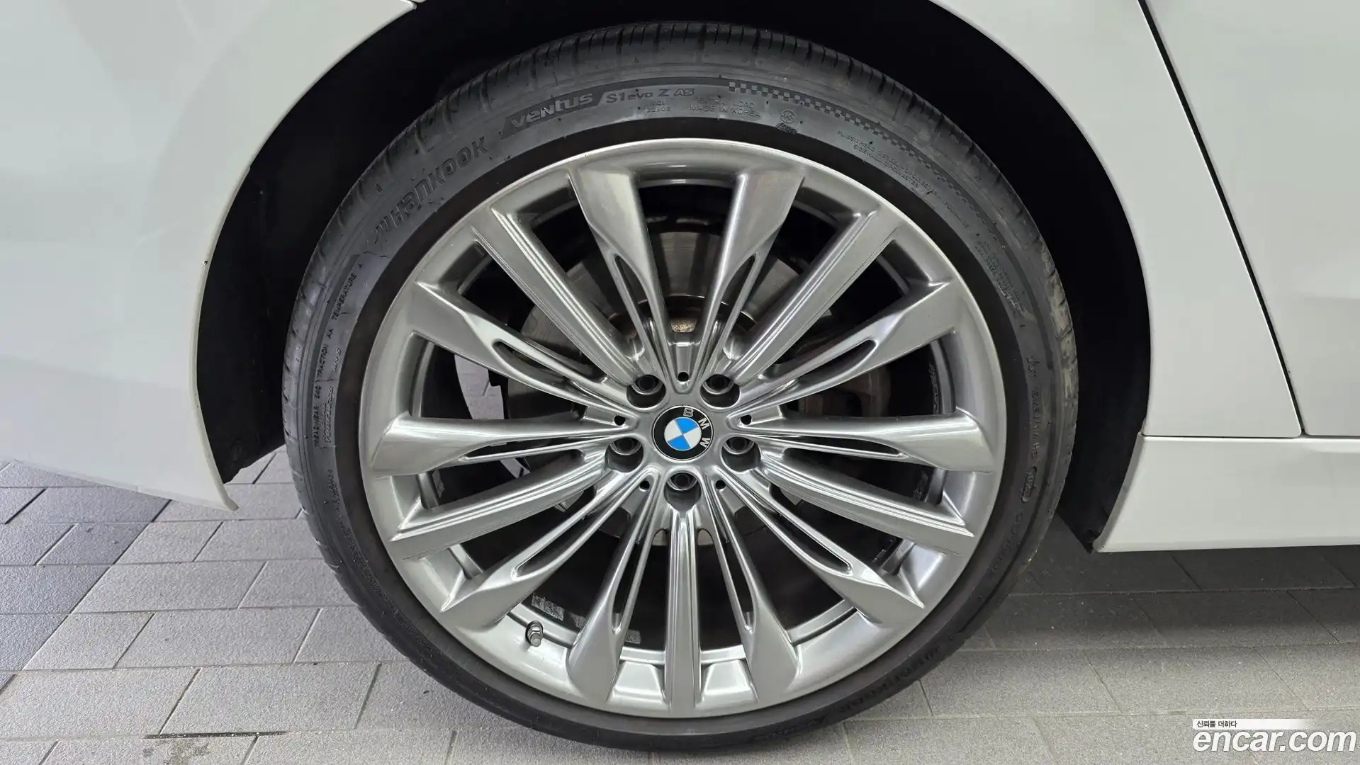 Gran Turismo BMW 2019.4-OUTER-005