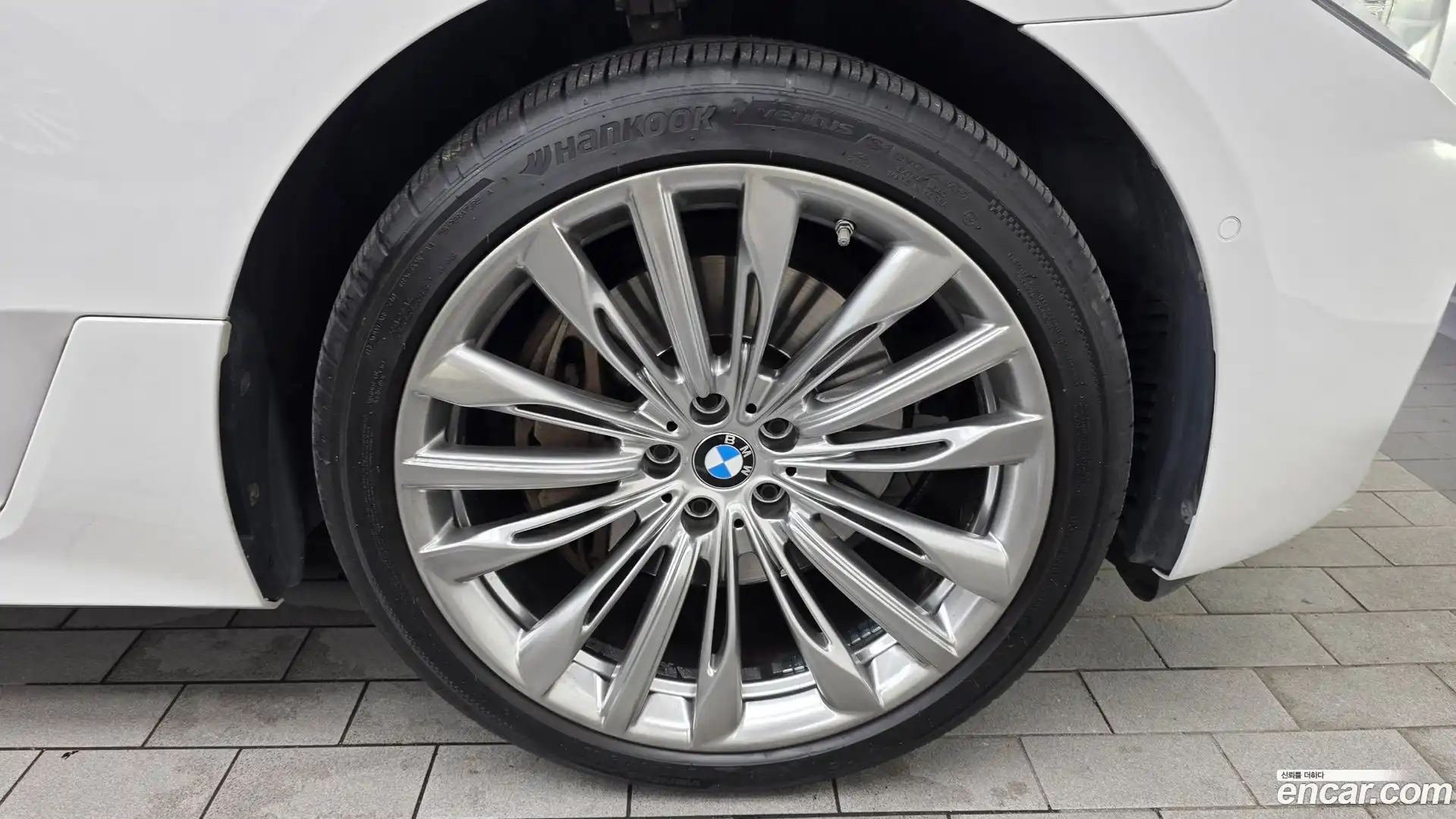 Gran Turismo BMW 2019.4-OUTER-031
