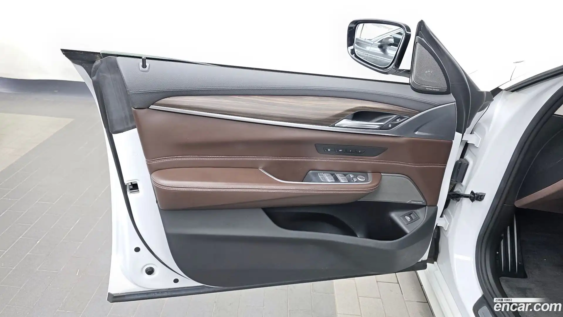 Gran Turismo BMW 2019.4-INNER-034
