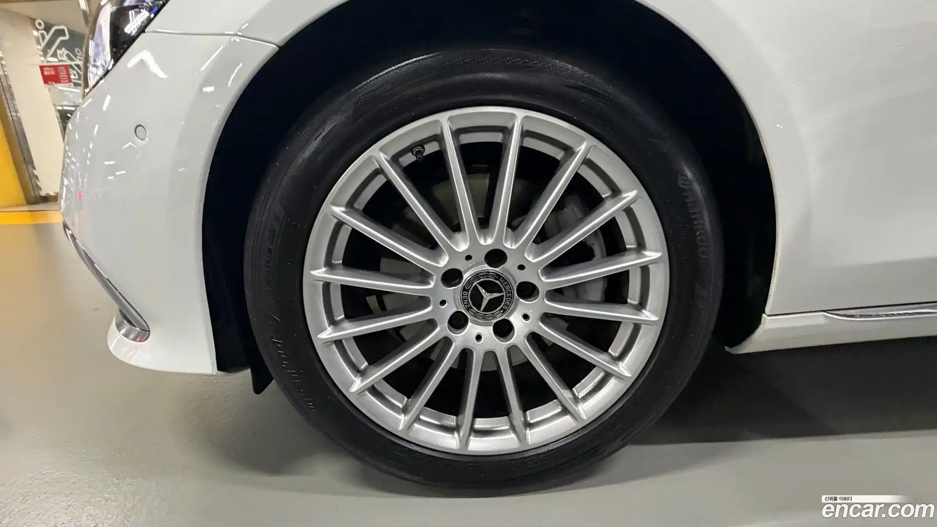 E-Class Mercedes-Benz 2023.2-OUTER-005