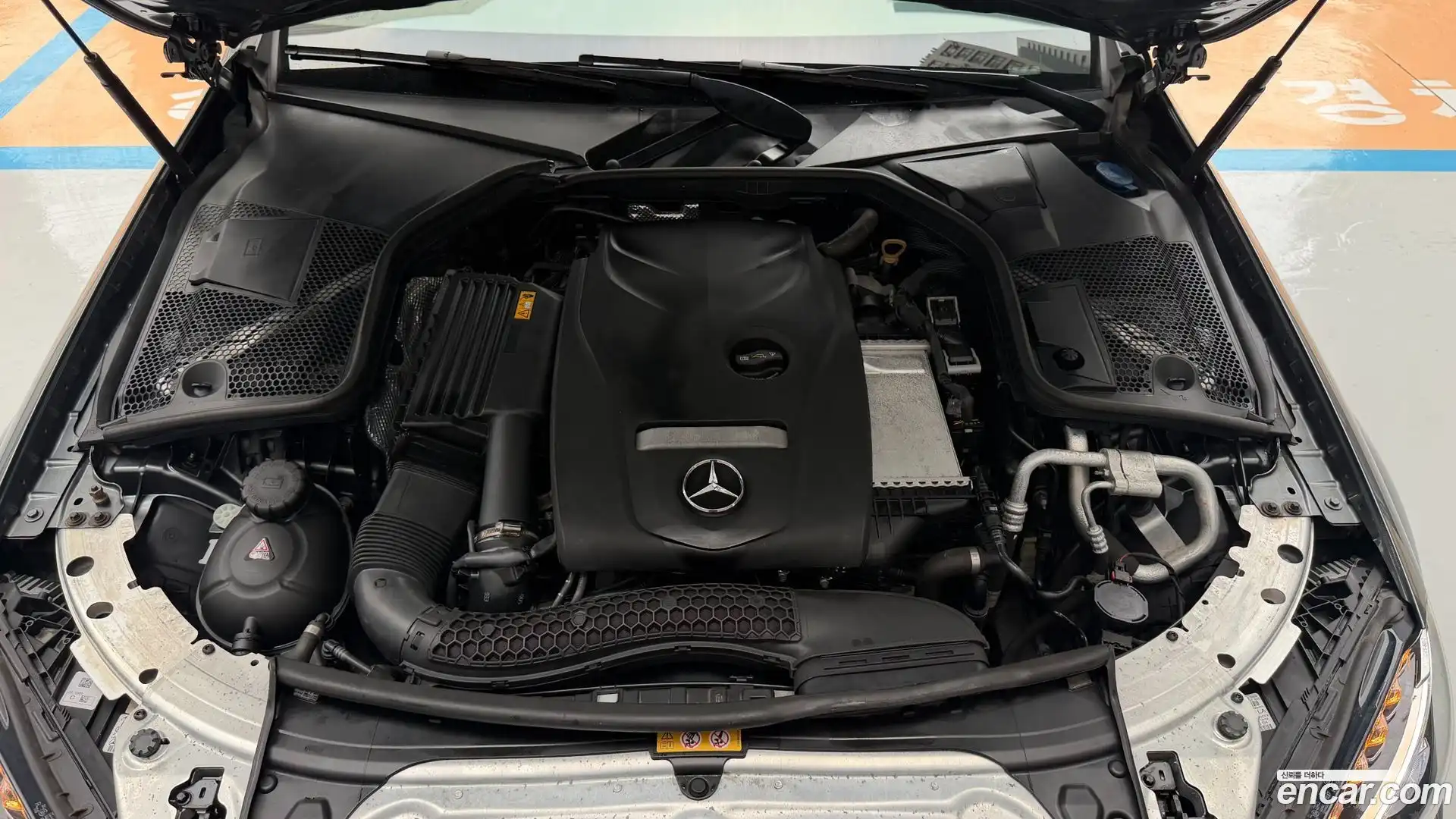 C-Class Mercedes-Benz 2018.3-OUTER-006