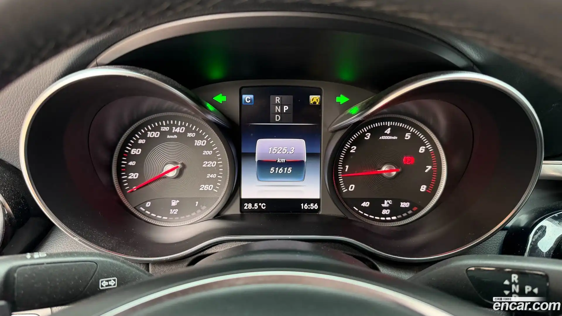 C-Class Mercedes-Benz 2018.3-INNER-008