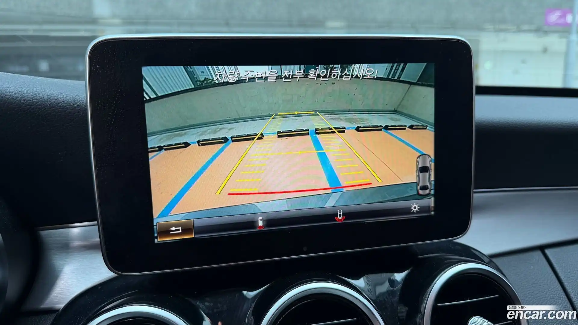 C-Class Mercedes-Benz 2018.3-OPTION-017