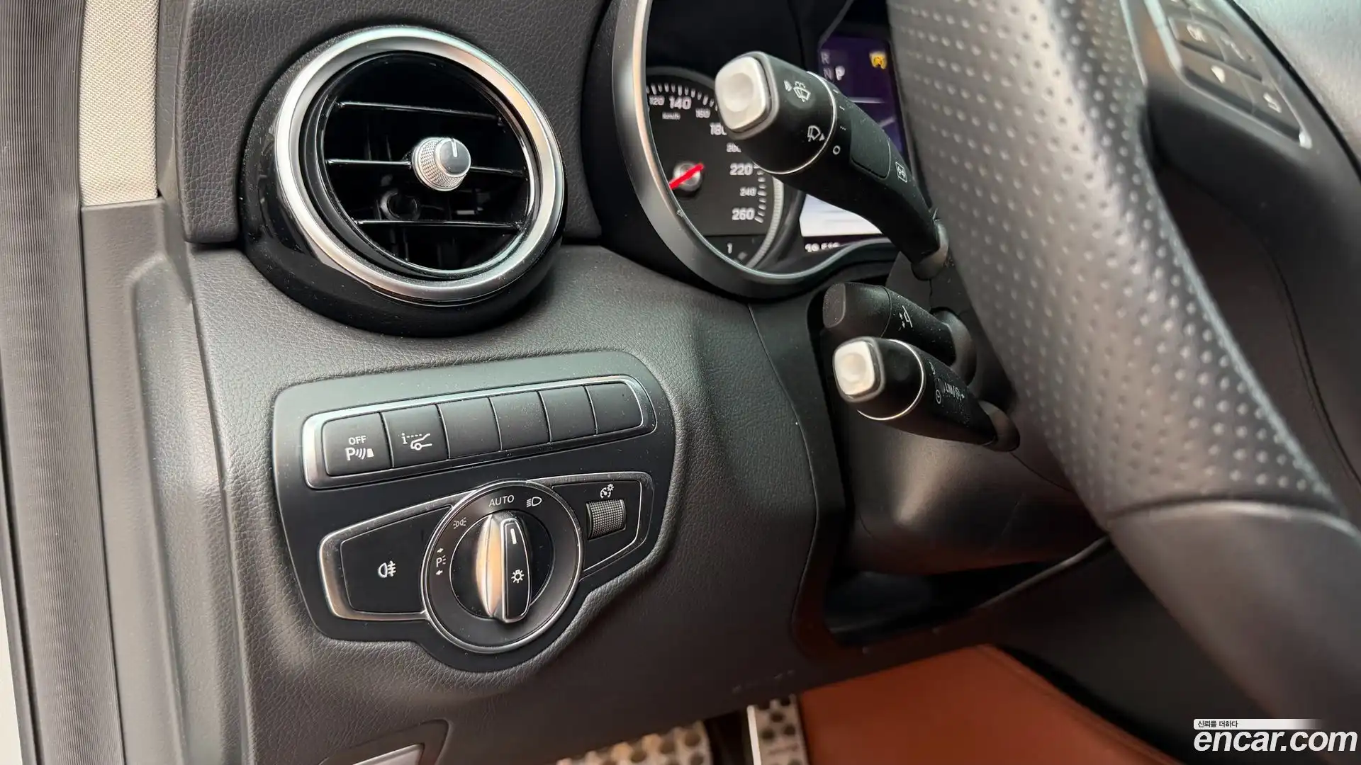 C-Class Mercedes-Benz 2018.3-OPTION-018