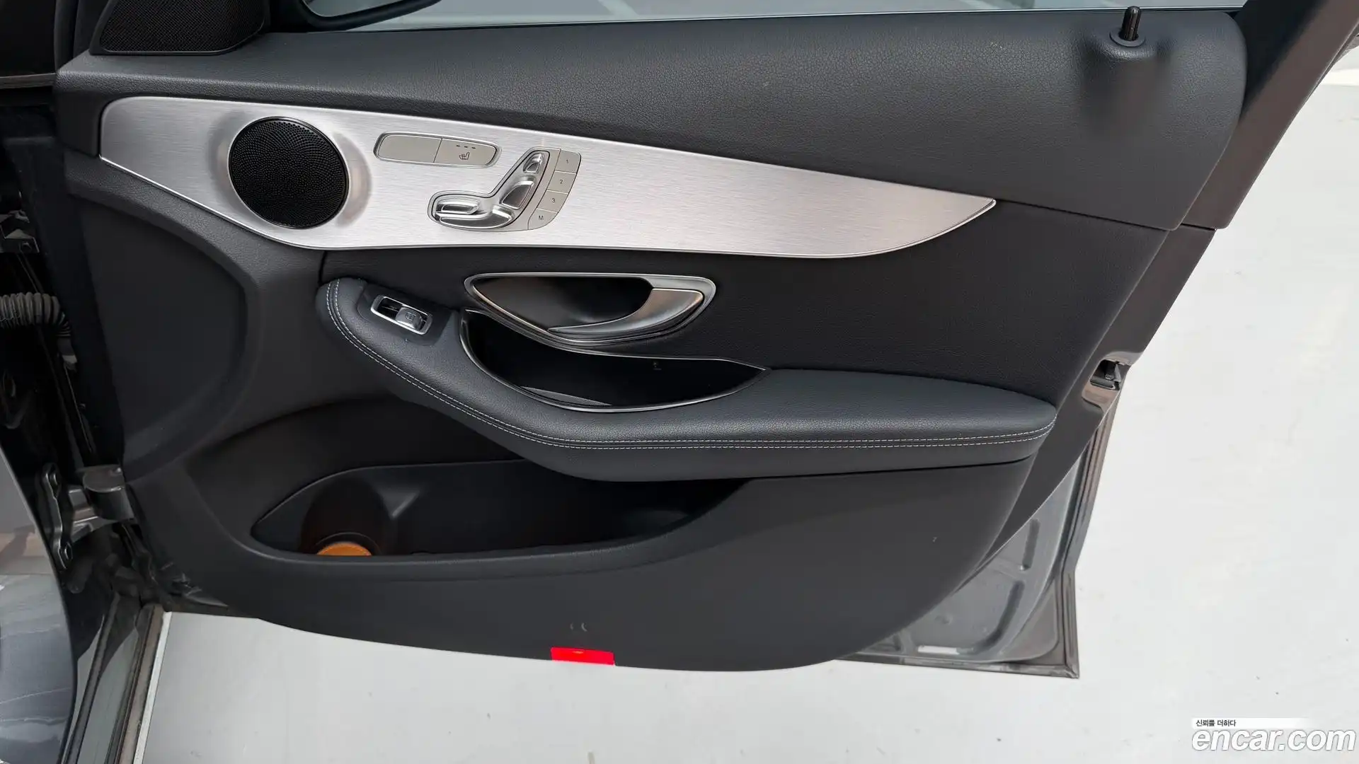 C-Class Mercedes-Benz 2018.3-OPTION-022