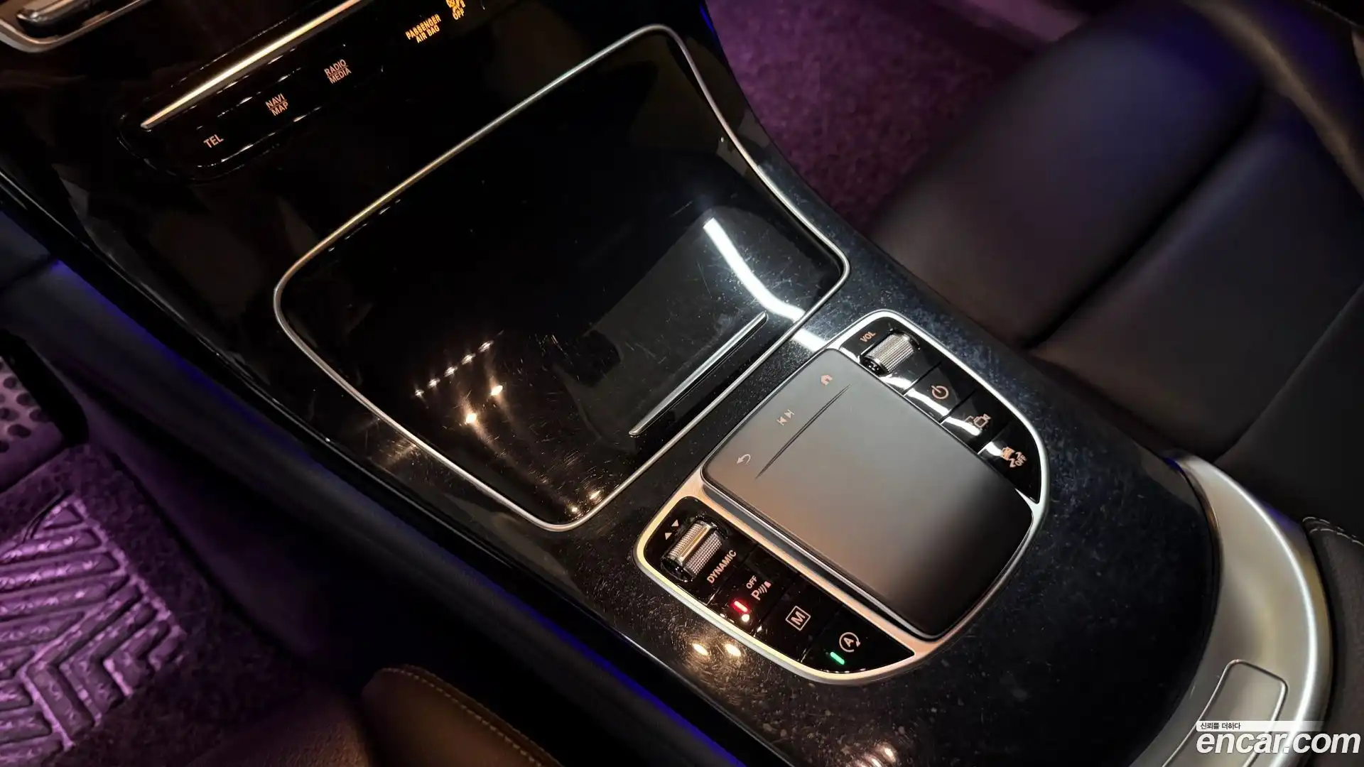 GLC-Class Mercedes-Benz 2021.4-INNER-009