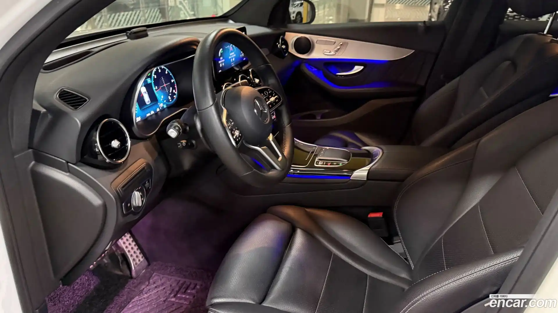GLC-Class Mercedes-Benz 2021.4-OPTION-018