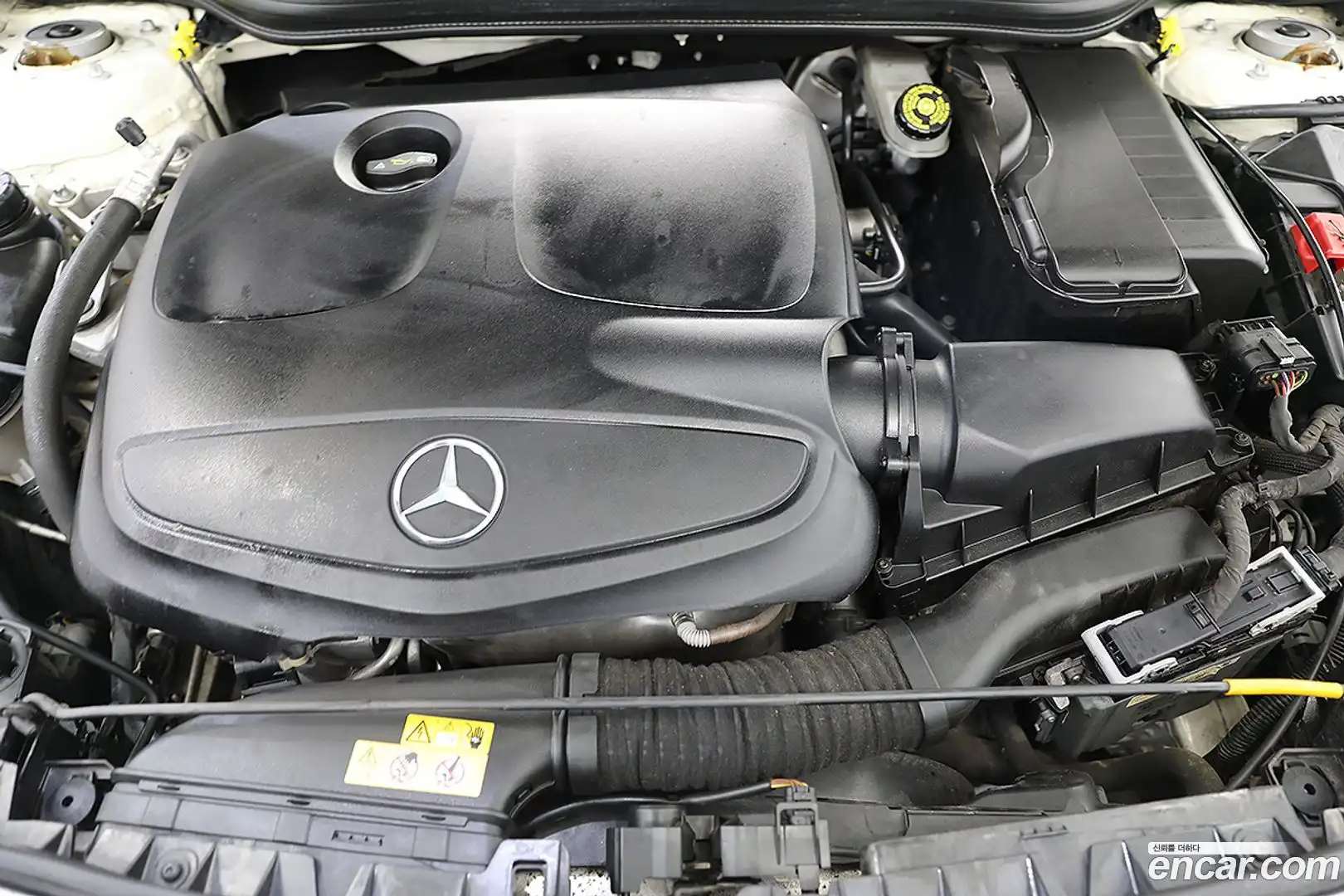 CLA-Class Mercedes-Benz 2017.11-INNER-009