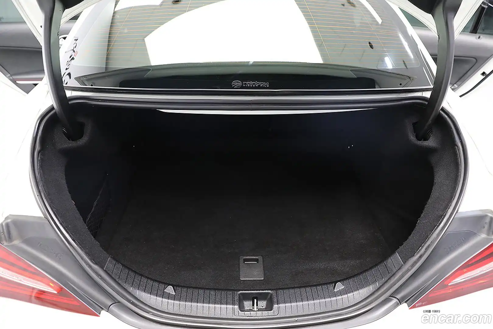 CLA-Class Mercedes-Benz 2017.11-OPTION-018
