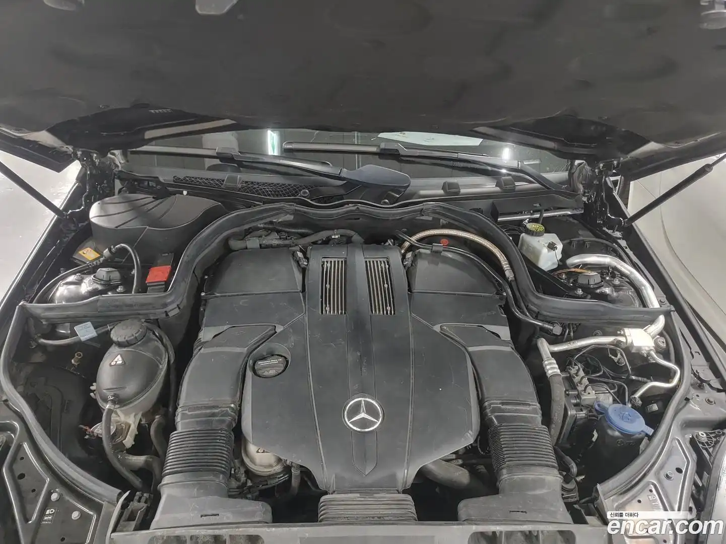 E-Class Mercedes-Benz 2015.0-OPTION-024