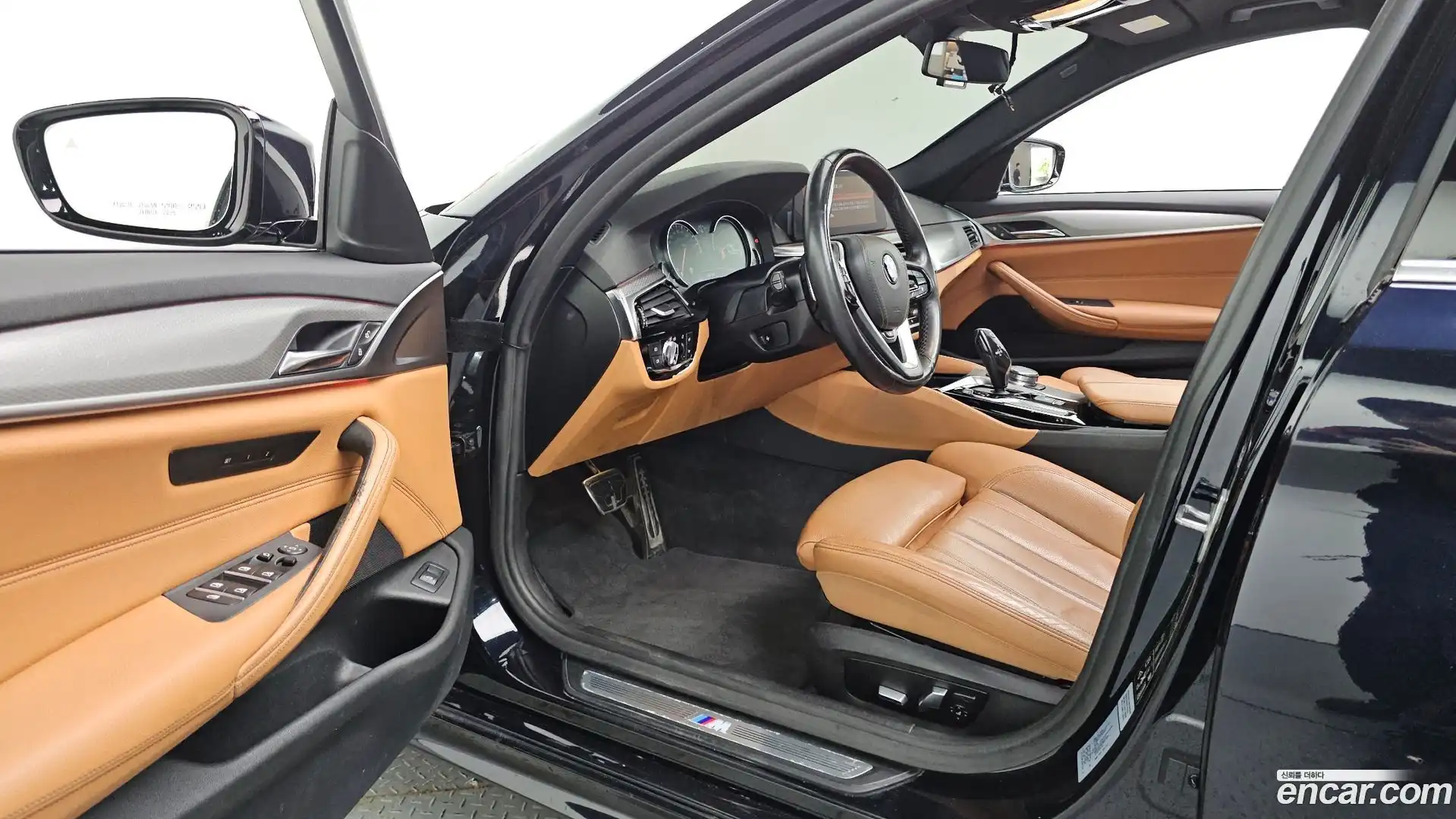 5-Series BMW 2018.4-INNER-010