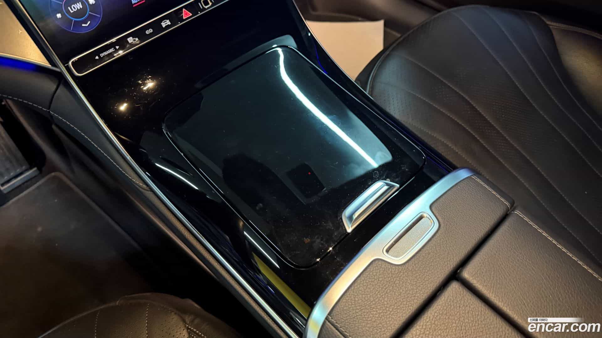 EQE Mercedes-Benz 2023.11-INNER-009