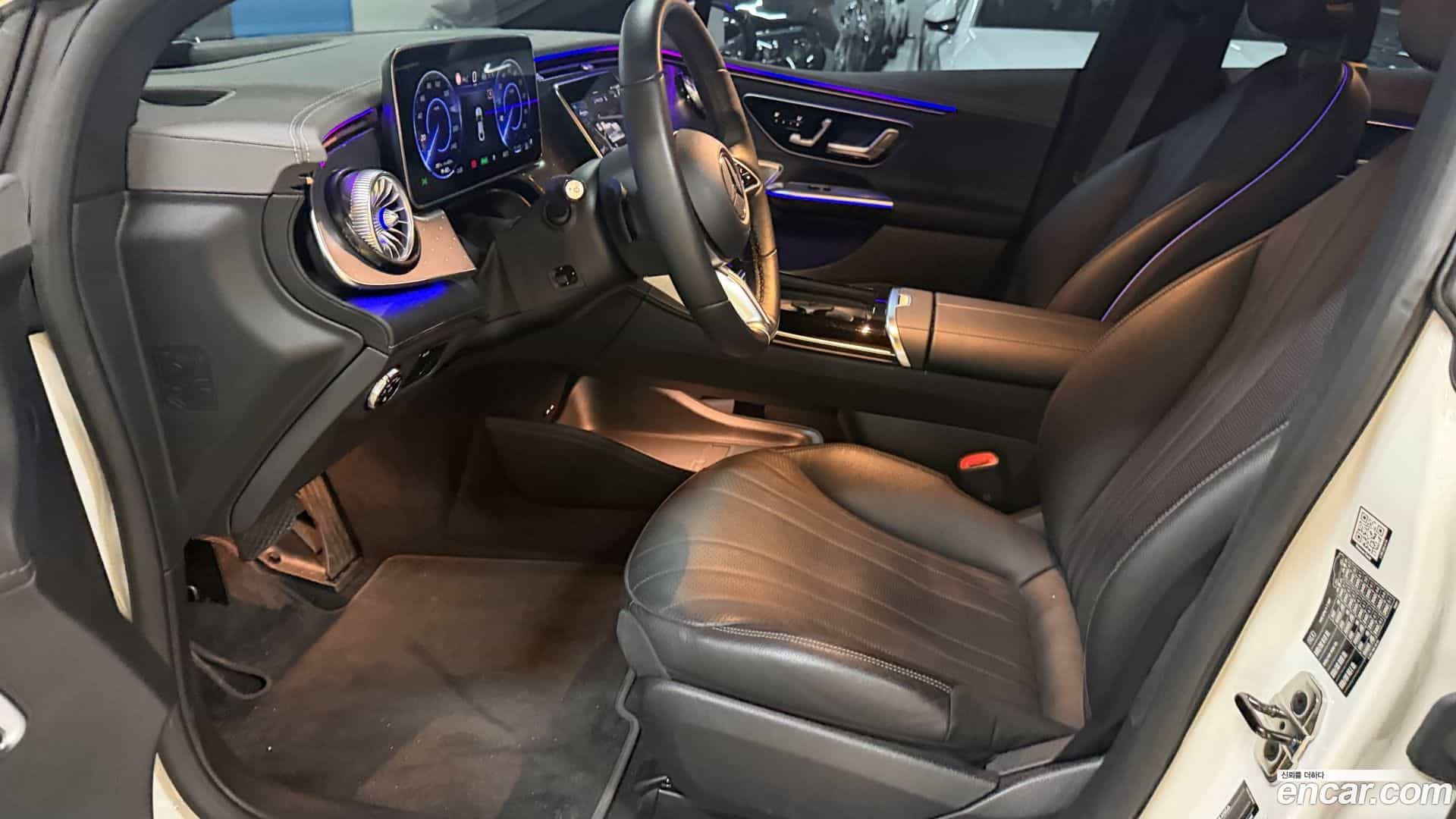 EQE Mercedes-Benz 2023.11-OPTION-018