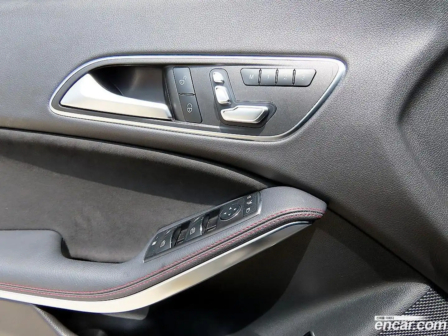 CLA-Class Mercedes-Benz 2017.10-OPTION-015
