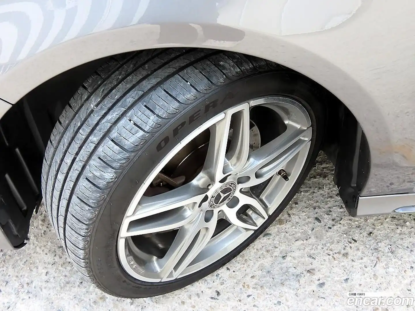 CLA-Class Mercedes-Benz 2017.10-OPTION-022