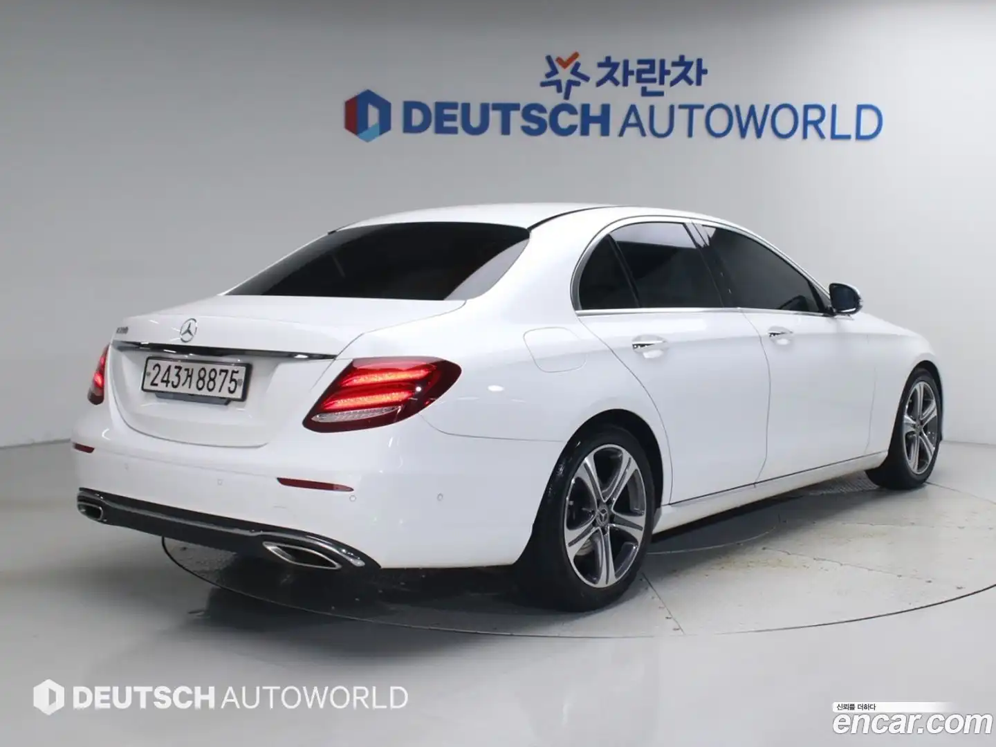 E-Class Mercedes-Benz 2019.4-OUTER-002