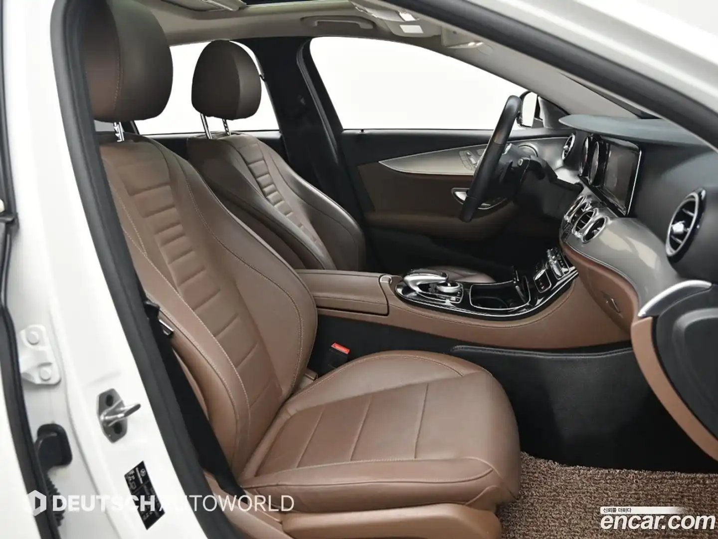 E-Class Mercedes-Benz 2019.4-INNER-010