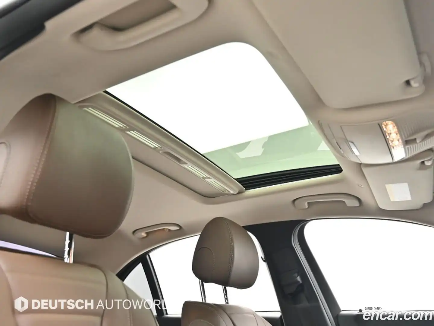 E-Class Mercedes-Benz 2019.4-OPTION-022