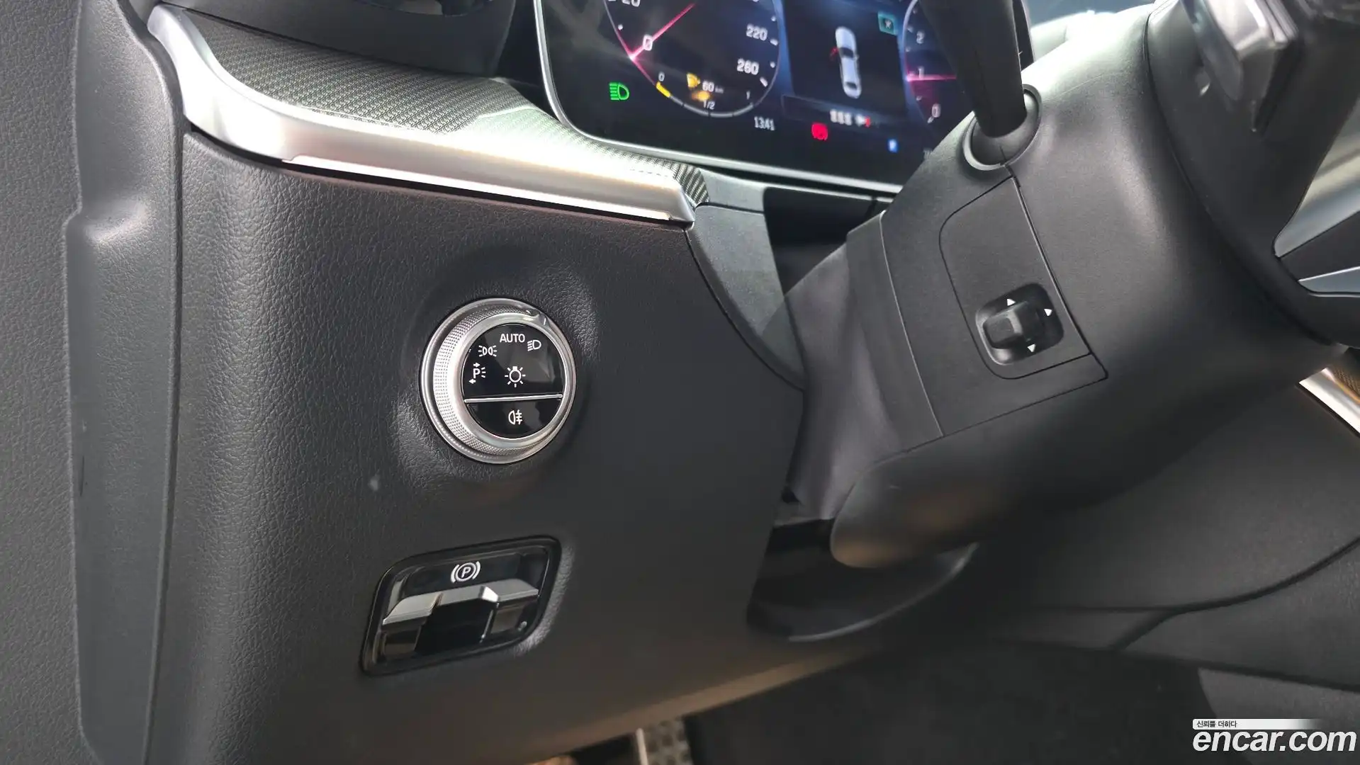 C-Class Mercedes-Benz 2022.11-OPTION-022