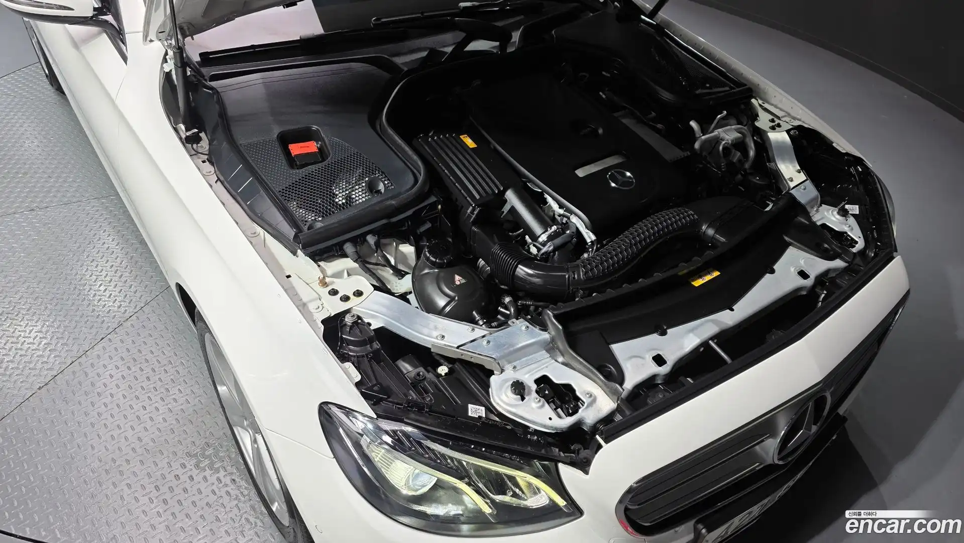 E-Class Mercedes-Benz 2018.3-OUTER-006