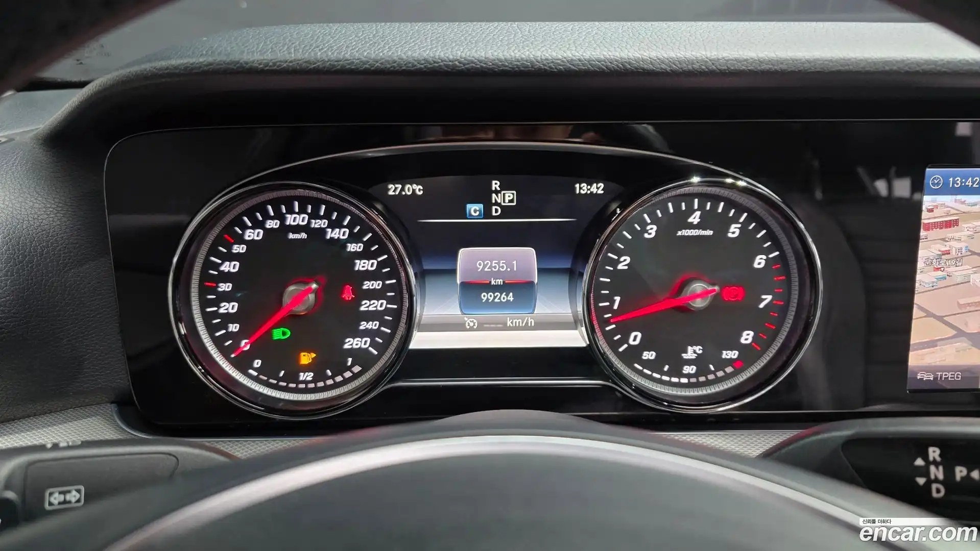 E-Class Mercedes-Benz 2018.3-INNER-008