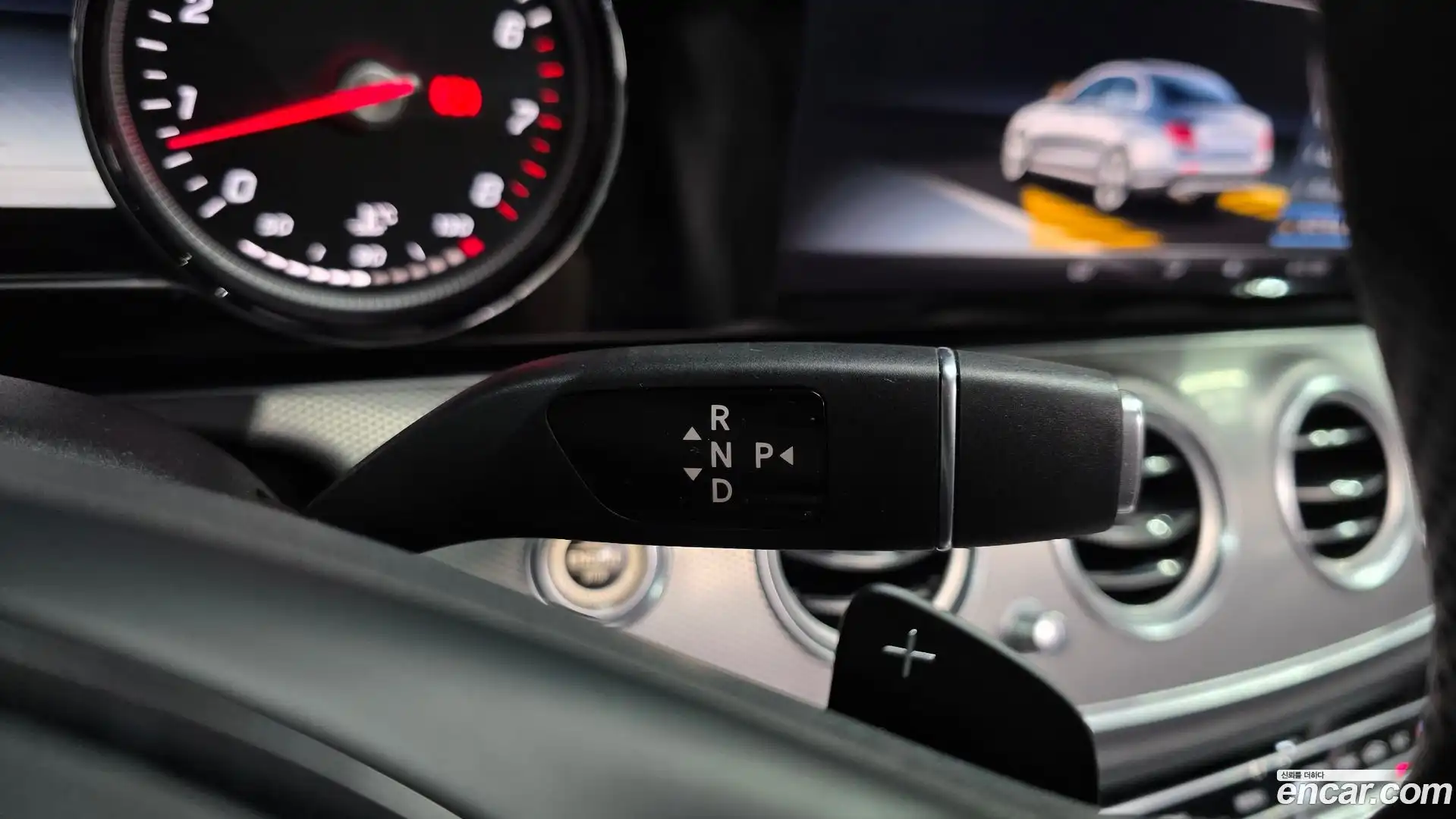 E-Class Mercedes-Benz 2018.3-INNER-009