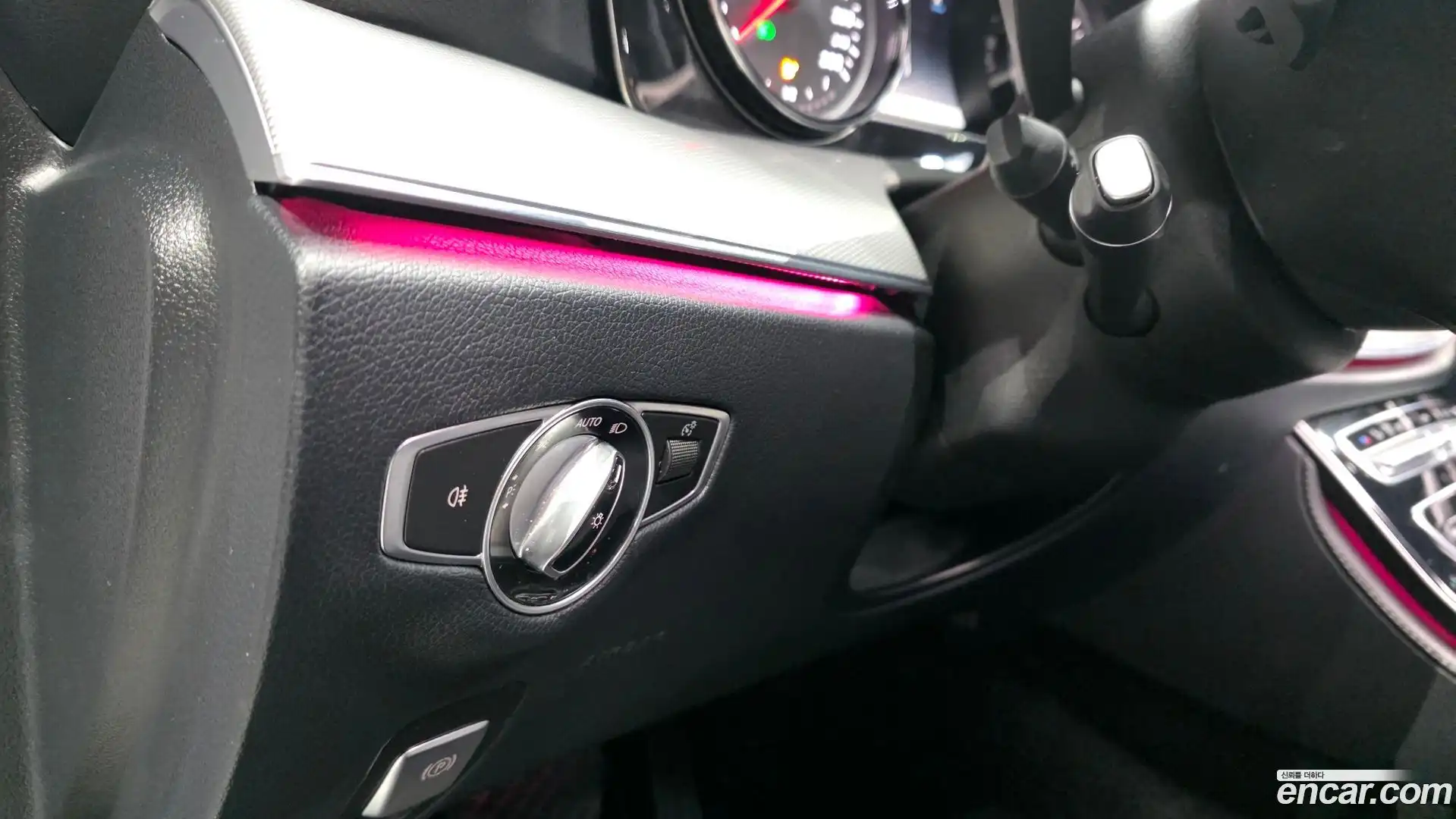 E-Class Mercedes-Benz 2018.3-OPTION-016