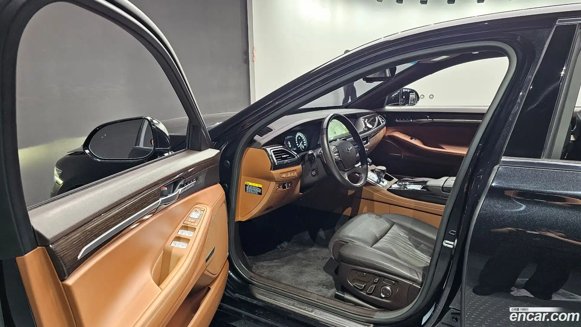 G90 Genesis 2020.11-INNER-010