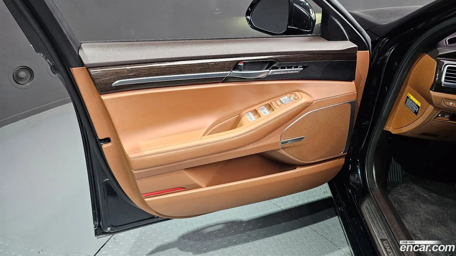 G90 Genesis 2020.11-INNER-034
