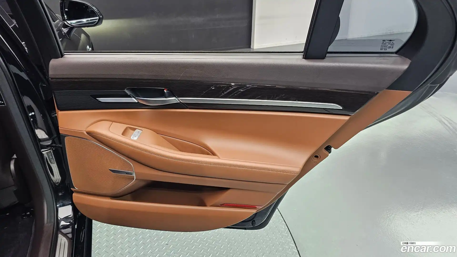 G90 Genesis 2020.11-INNER-035