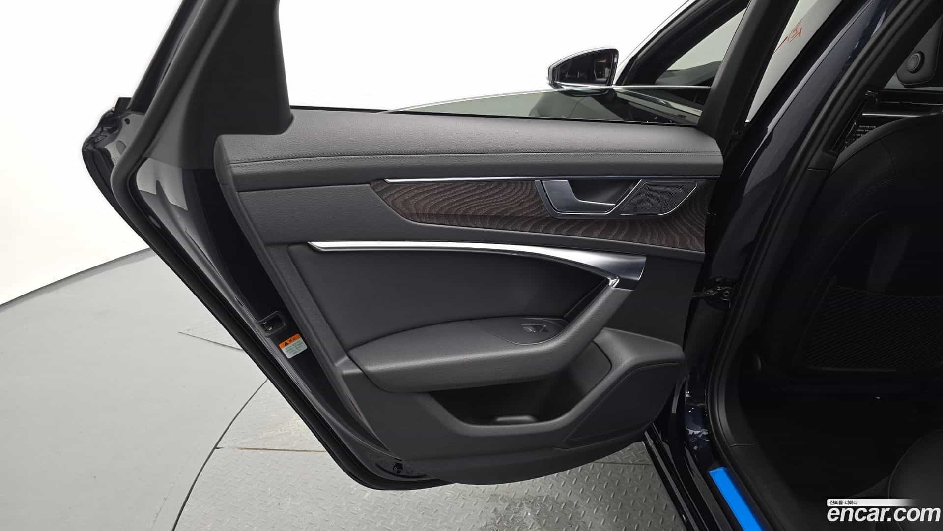 A6 Audi 2023.0-INNER-035