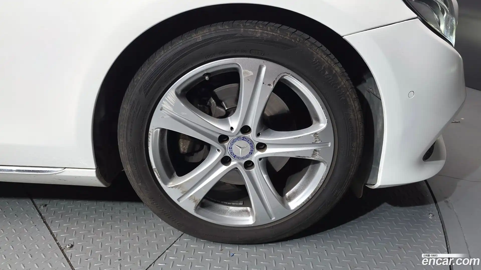 E-Class Mercedes-Benz 2017.0-OUTER-005