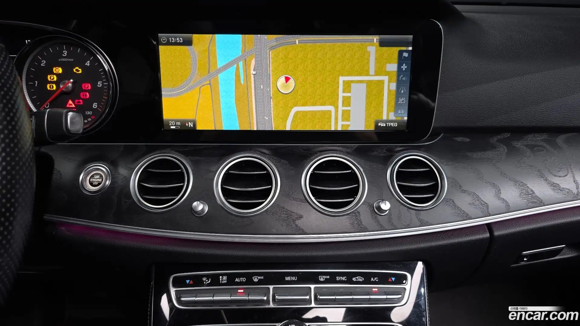 E-Class Mercedes-Benz 2017.0-OPTION-018