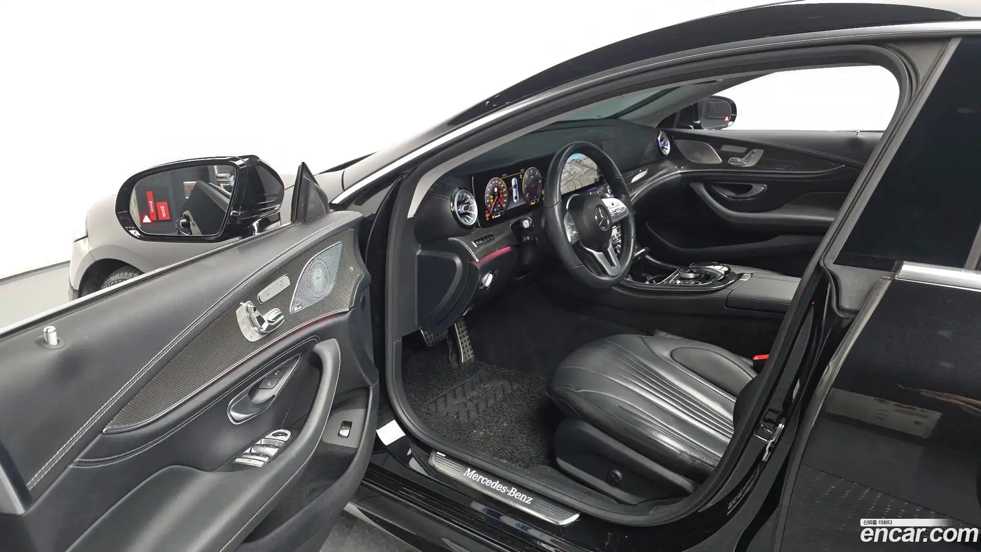 CLS-Class Mercedes-Benz 2019.11-INNER-010