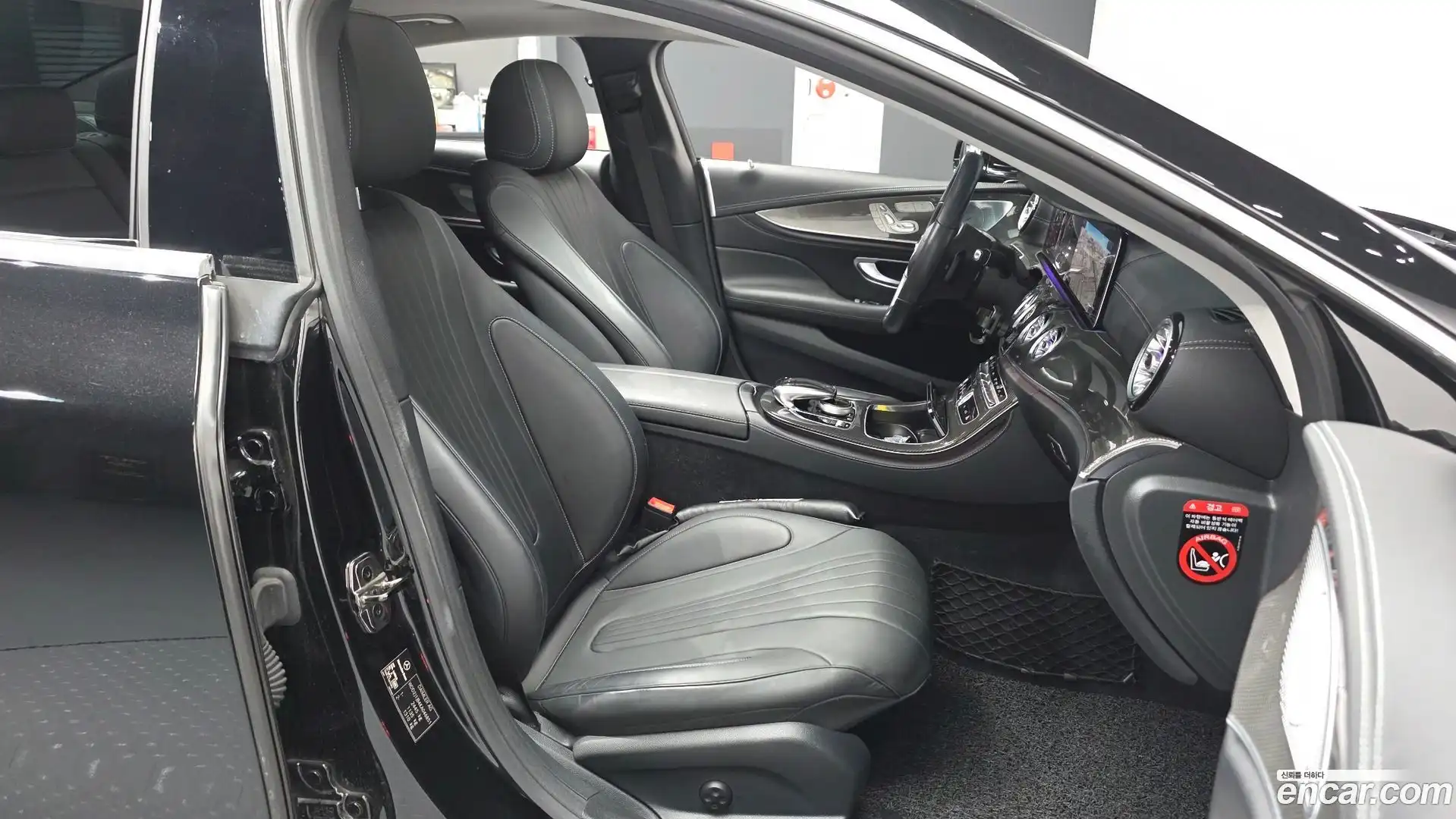 CLS-Class Mercedes-Benz 2019.11-OPTION-015
