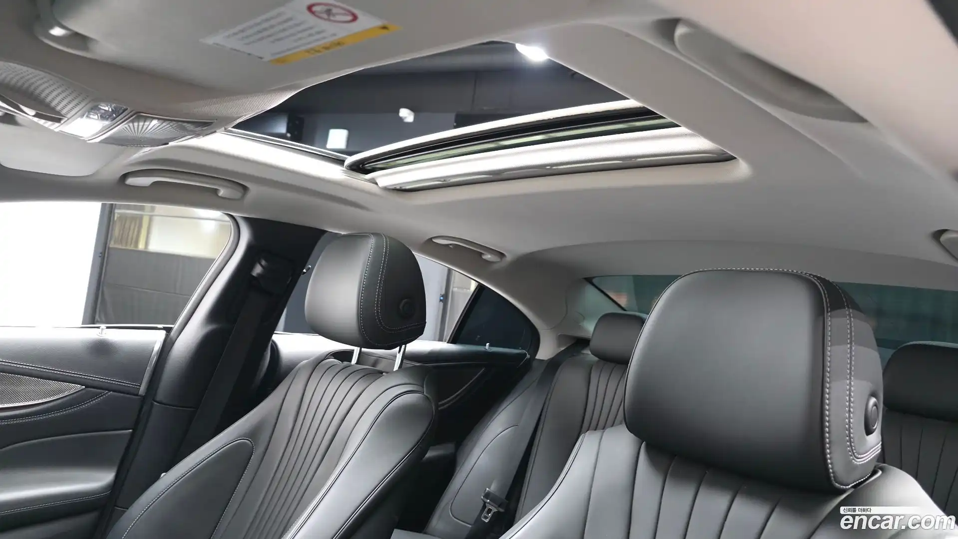 CLS-Class Mercedes-Benz 2019.11-OPTION-023
