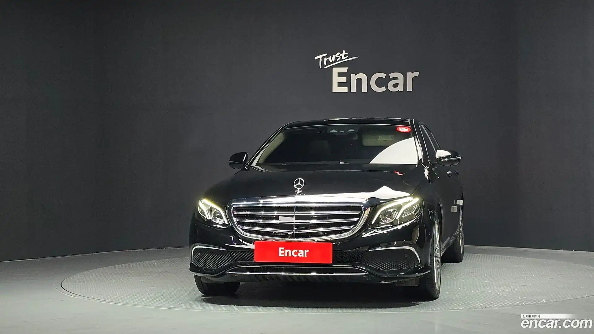 E-Class Mercedes-Benz 2019.6-OUTER-003