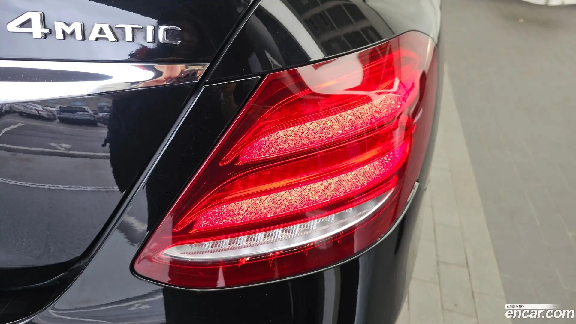 E-Class Mercedes-Benz 2019.6-OUTER-033