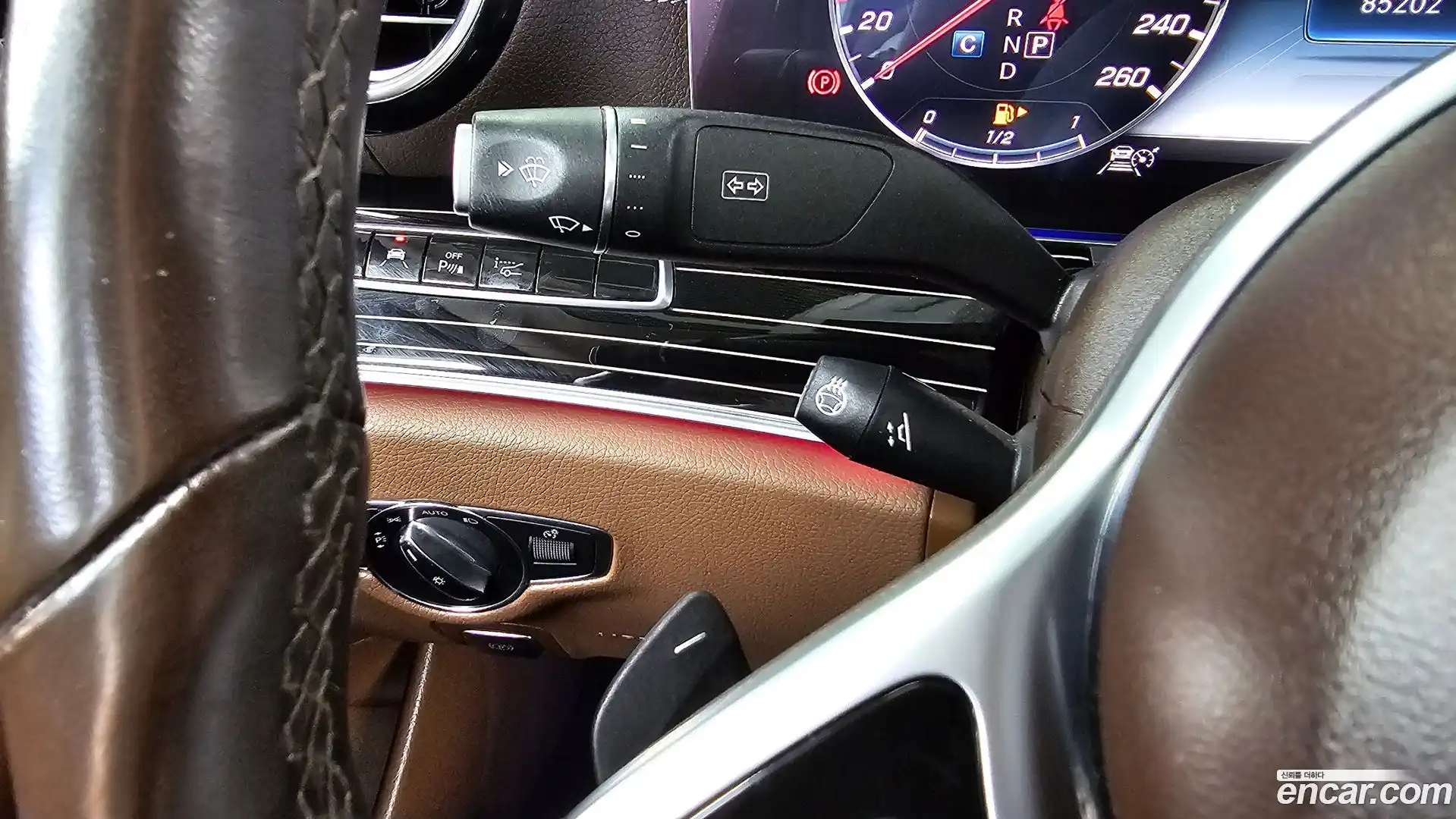 E-Class Mercedes-Benz 2019.6-OPTION-042