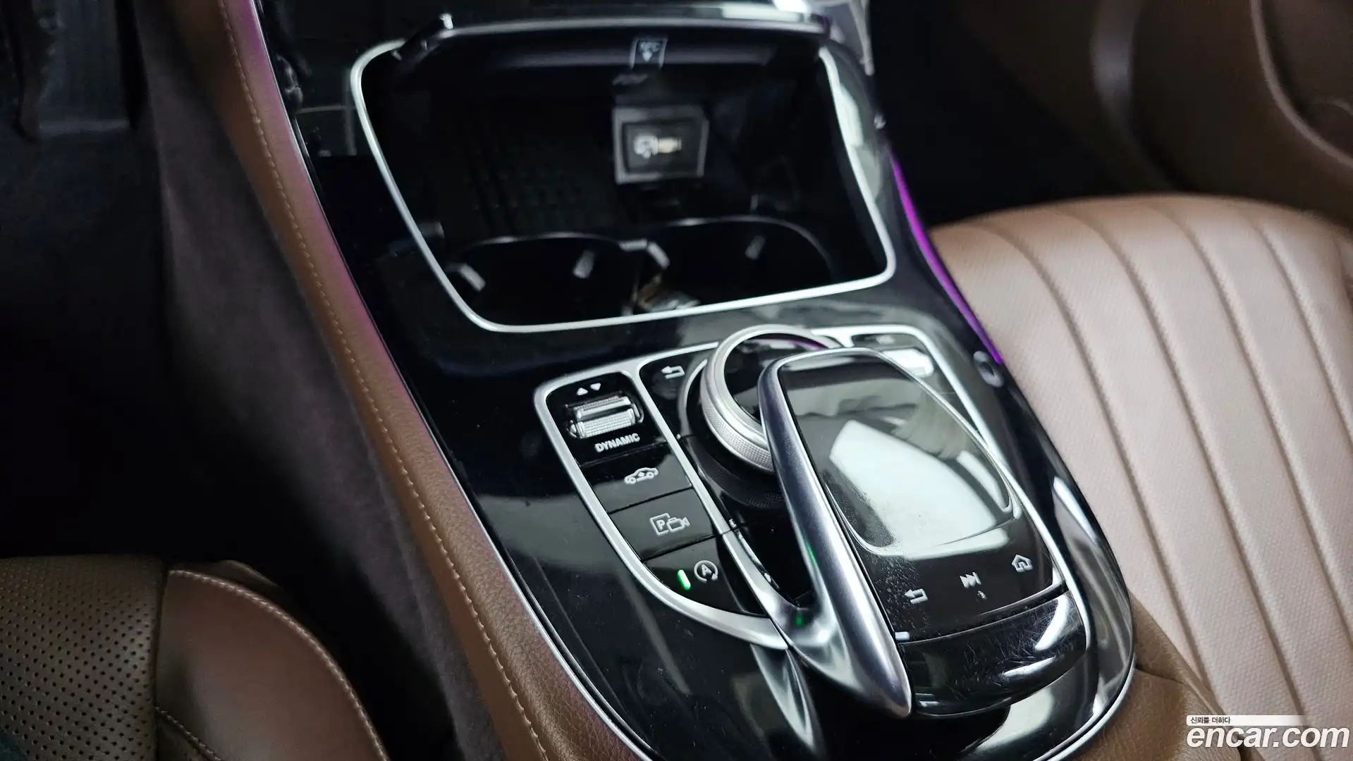 E-Class Mercedes-Benz 2019.6-OPTION-045