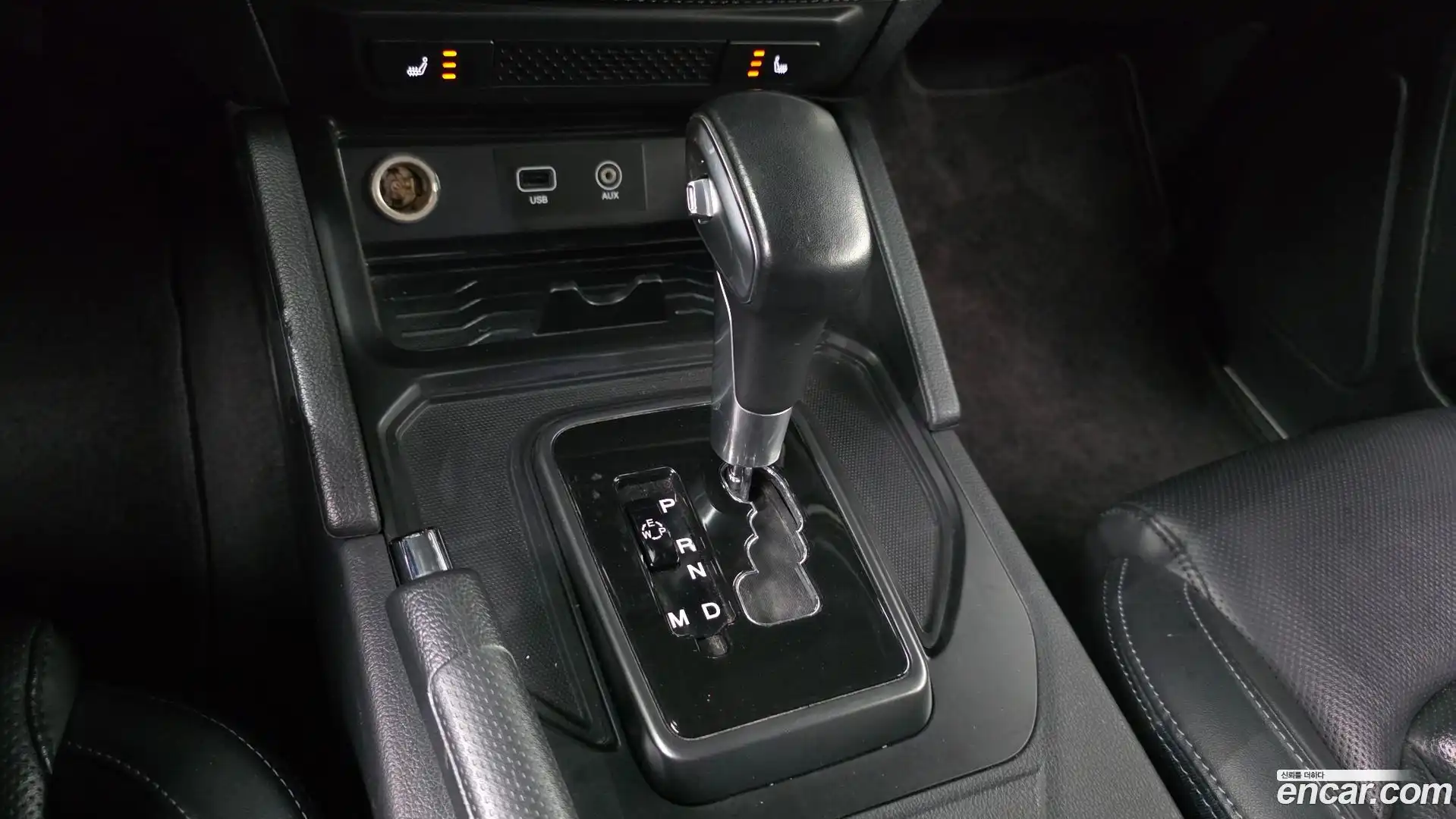 Rexton KG Mobility 2021.8-INNER-009