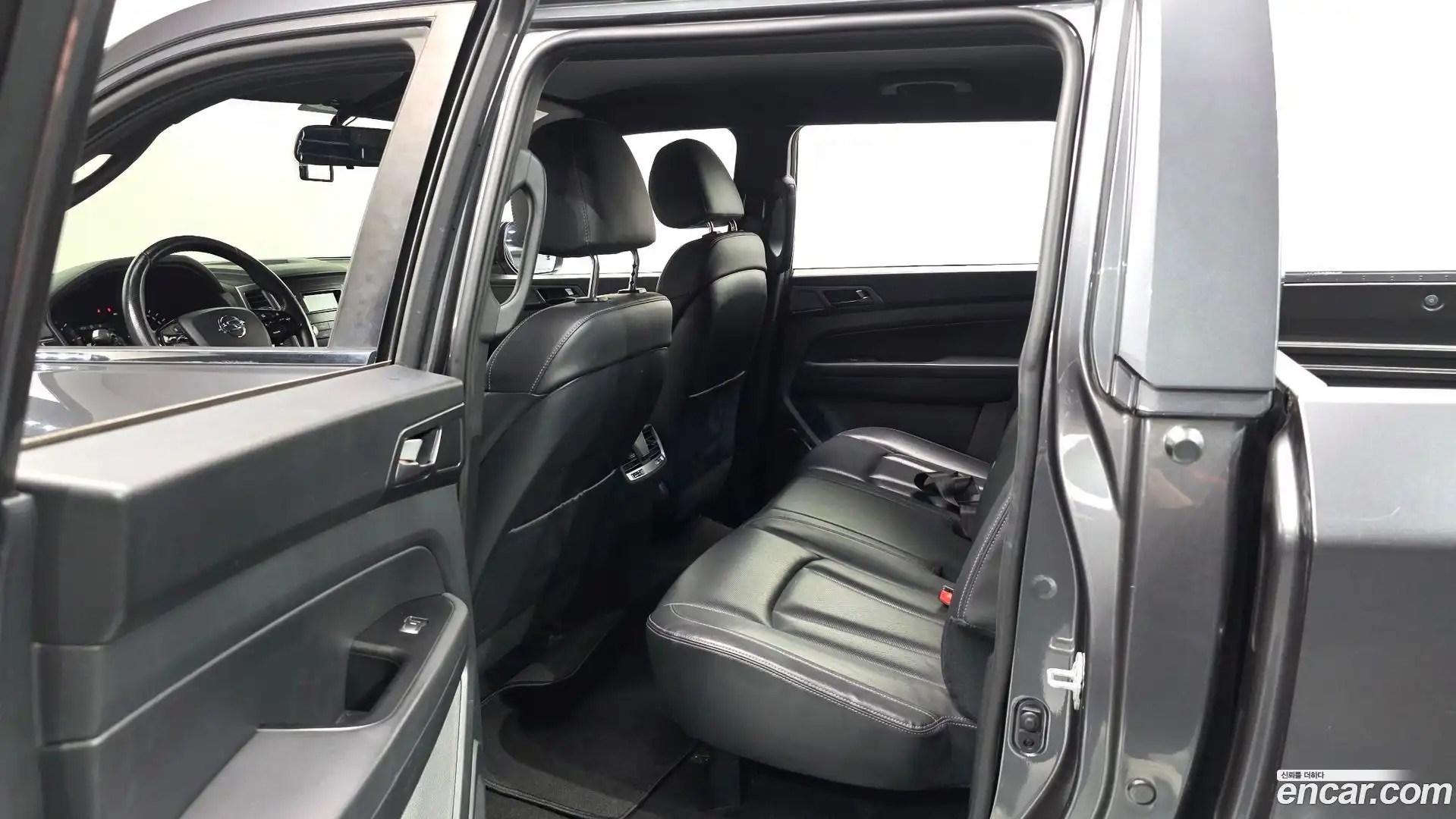 Rexton KG Mobility 2021.8-OPTION-016