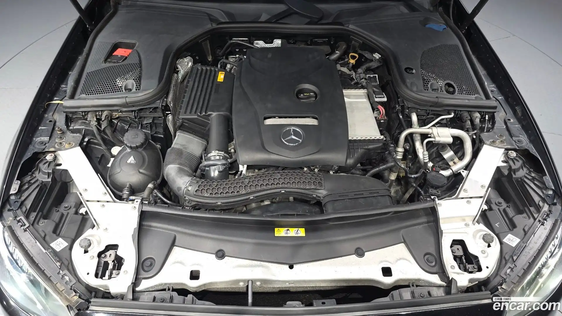 E-Class Mercedes-Benz 2018.2-OUTER-006