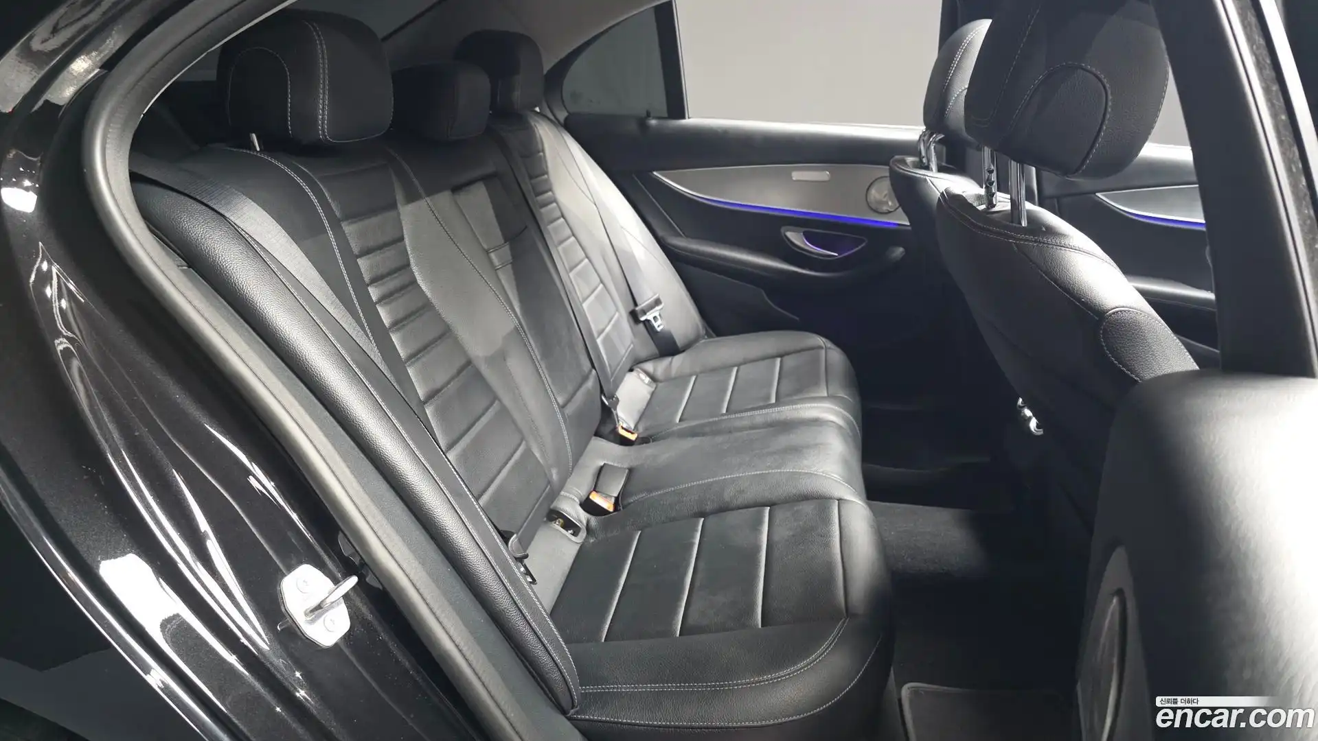 E-Class Mercedes-Benz 2018.2-OPTION-016